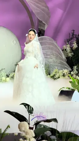 Kim Anh Bùi hóa cô dâu trình diễn BST Eclipse Prelude của thương hiệu Hacchic Couture #ChumChum #LunarFracture #Hacchiccouture #MarianRivera #Hacchiccouturebychumchum