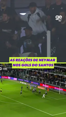GOSTOU DO QUE VIU! 🤩 Neymar, que segue fora dos gramados, comemorou os três gols do Santos contra o Corinthians diretamente de seu camarote na Vila! #BrasileirãoNaGETV #Santos #Corinthians #Brasileirão #getv #Futebol