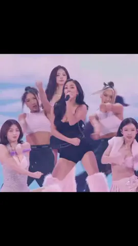 Jihyo in the victoria secret fashion show 2025… THE WOMAN SHE IS #jihyo #victoriassecretfashionshow #twice #fyp #viral 
