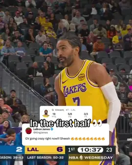 #LeBron is loving what he’s seeing from Gabe Vincent 🔥 #lakers #NBA #basketball 