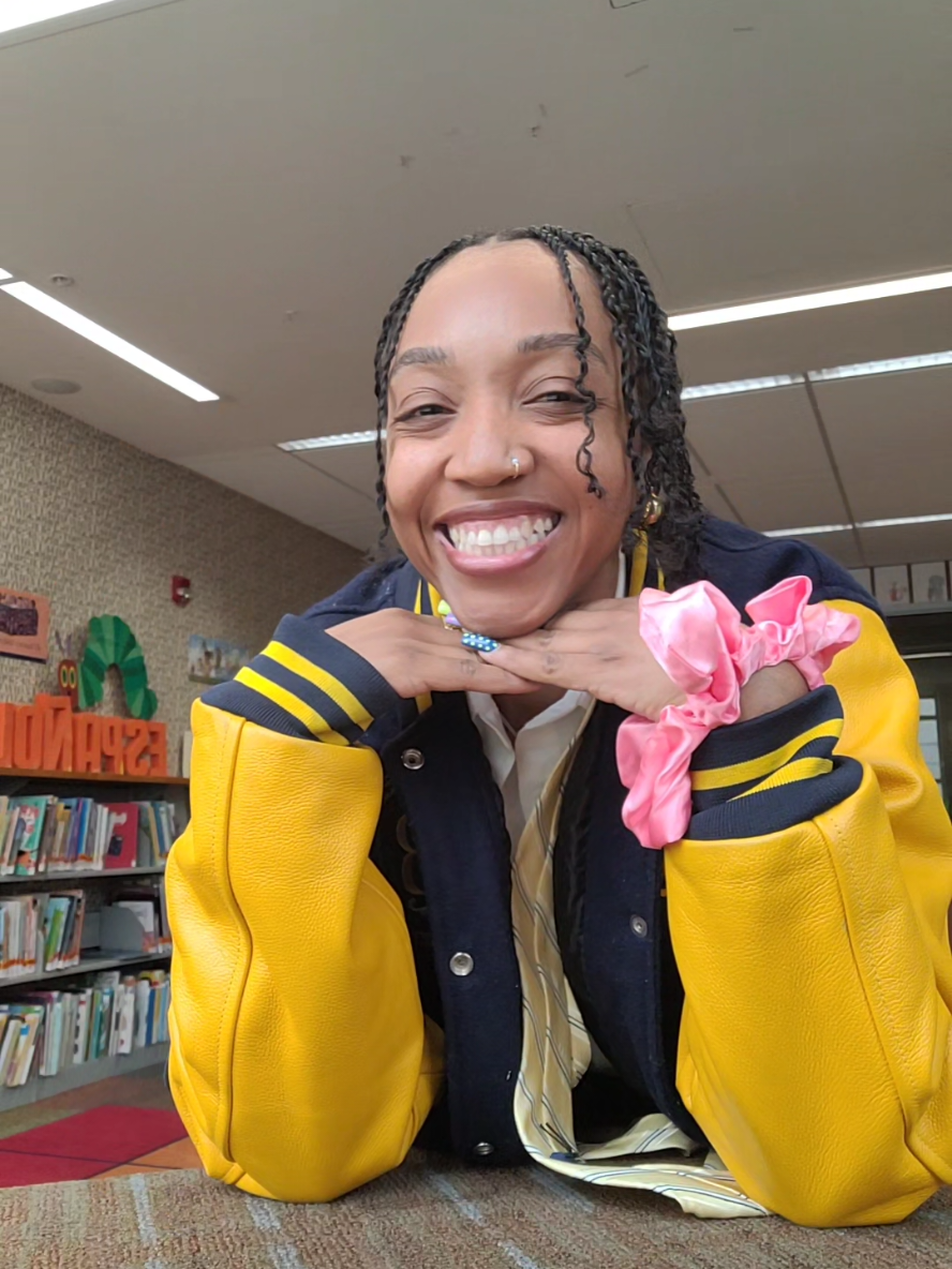 put me in coach #mystyle #OOTD #librariansoftiktok 