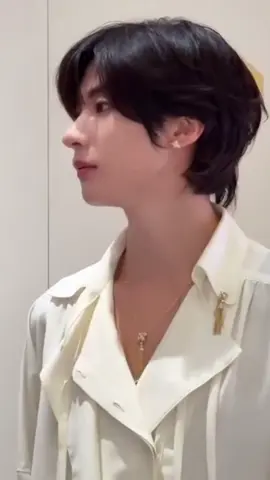 THE PRINCE ANTON AT BEE DE CHAUMET POP-UP STORE #anton #antonlee #riize #kpop #fyp 