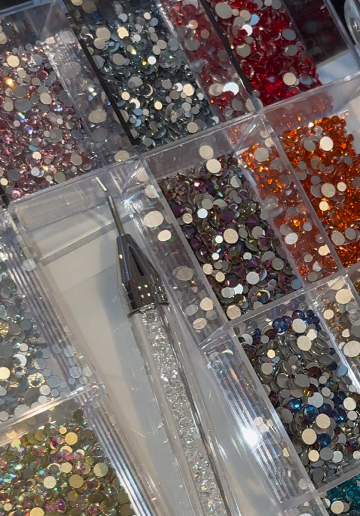 Living this stones from @TBP the quality is amazing!! And if you use my code you would get a. 15% off on your purchase! Code: nailsbyadriii15 🥰😍✨ #956nailtech #rgvnailtech #nailsupply #shiny #nailart 