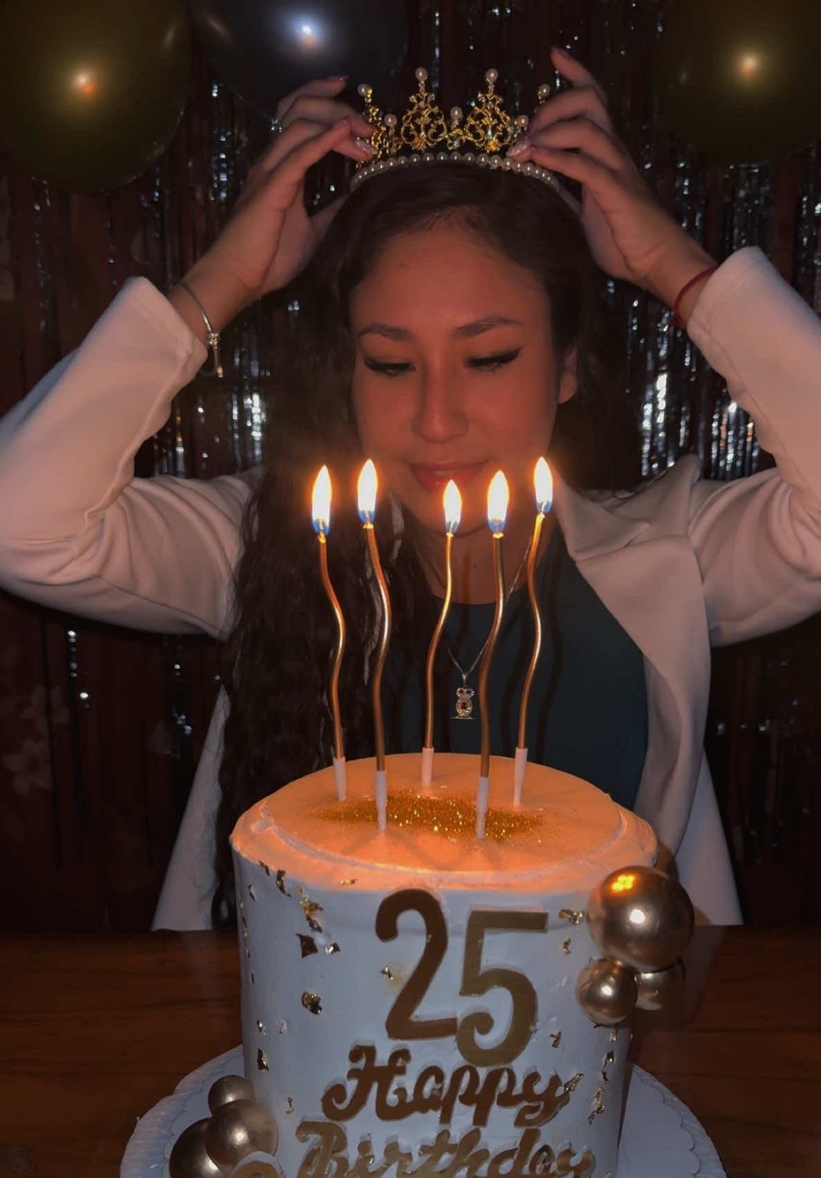 Gracias a todos por el esfuerzo de haberme hecho sentir muy especial hoy. Estoy rodeada de gente maravillosa. Feliz cumpleaños a mi🥰💜  #mariale #aqp #socabaya 