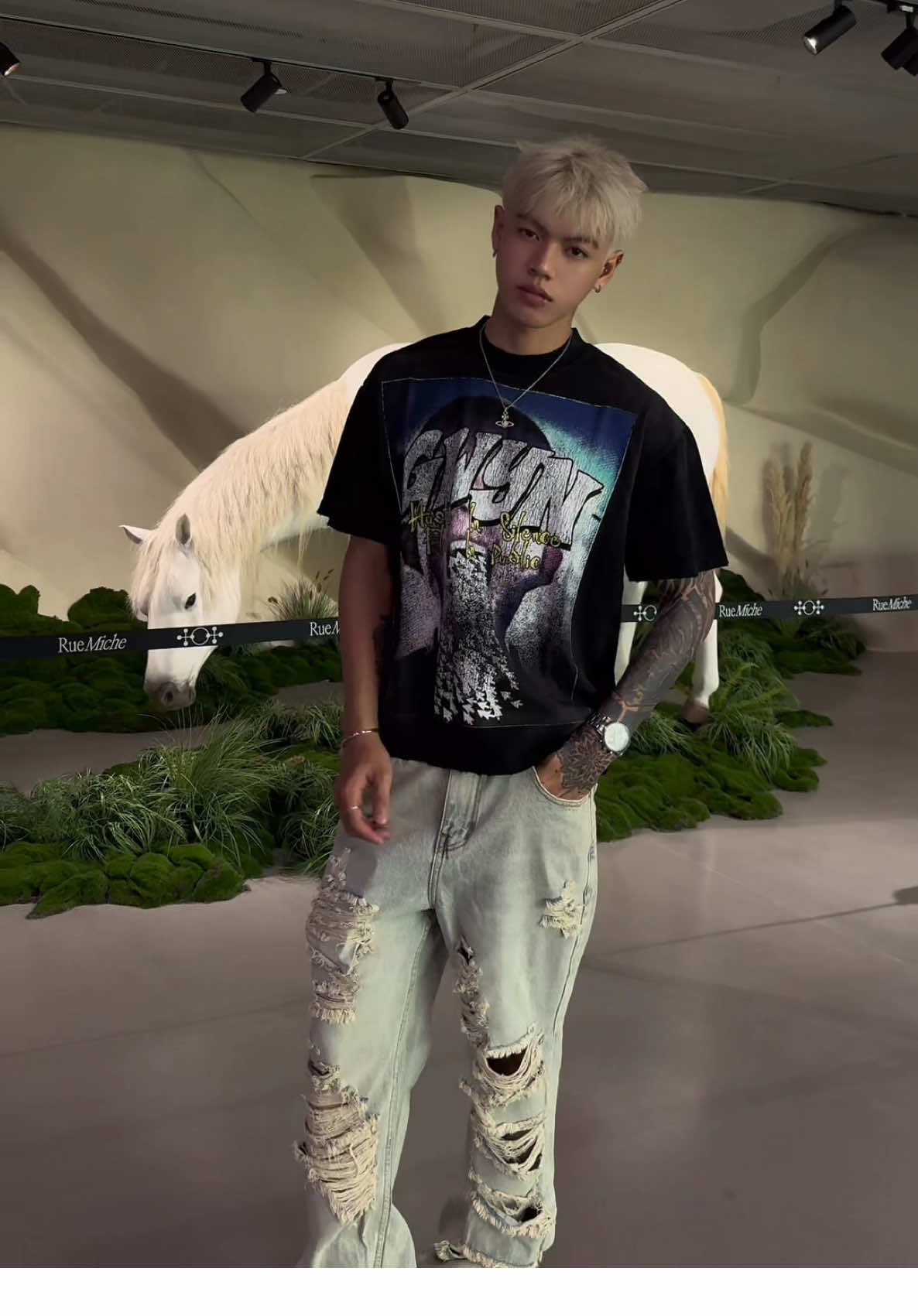 Ghi tên anh vào “Sơn Tùng M-TP“ #streetwear #sontungmtp 
