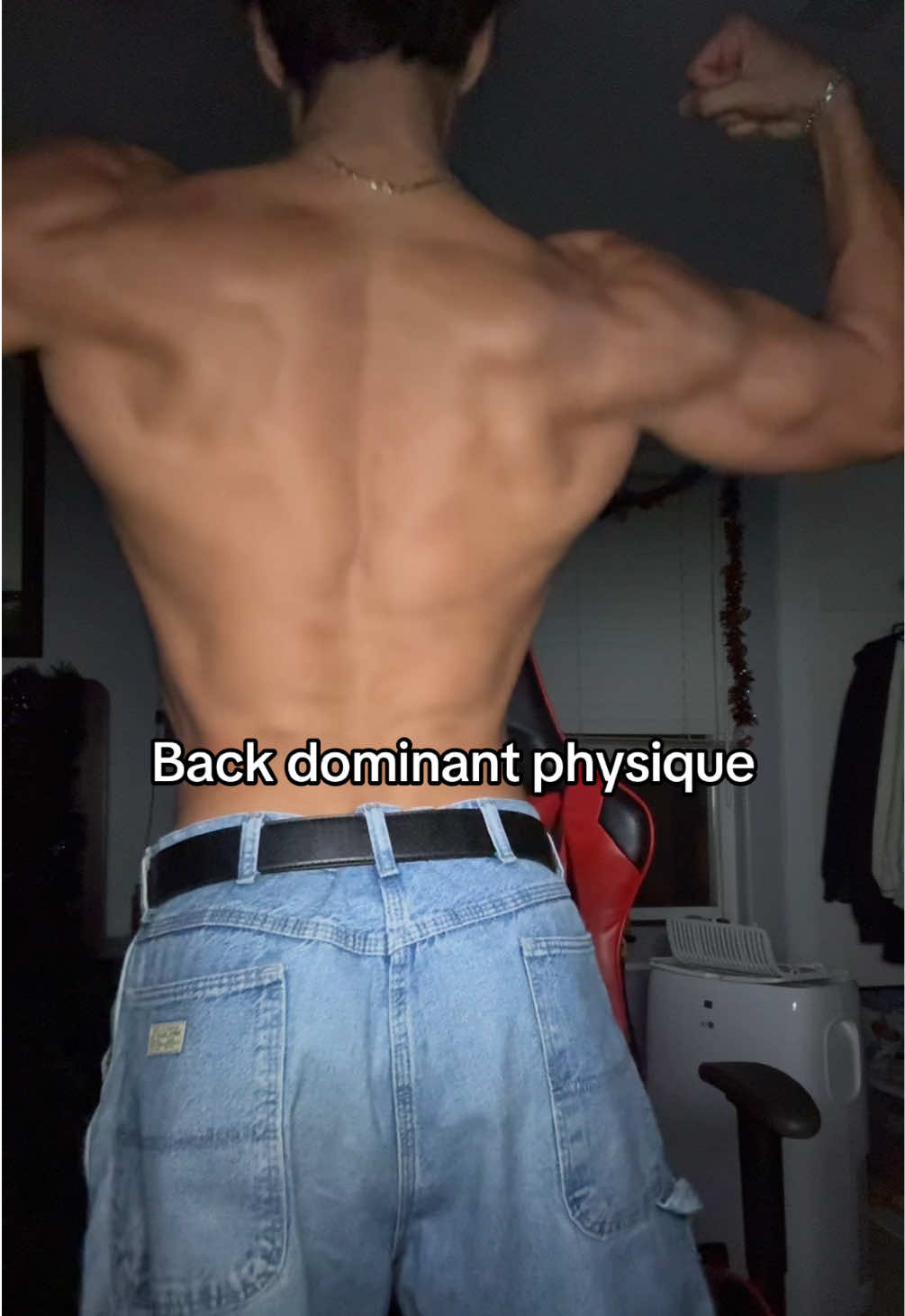 True ground beef eater #back #backdominant #groundbeef #gym #lean