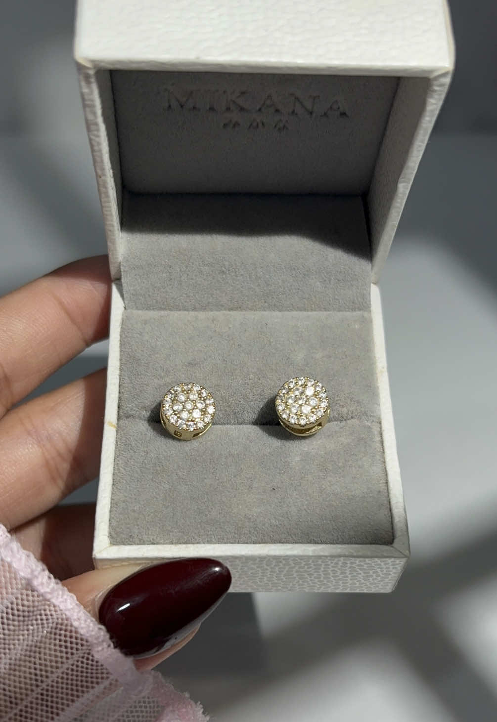 go-to earrings 🤍 #mikana #mikanaearrings #gifts #earrings #giftideas 