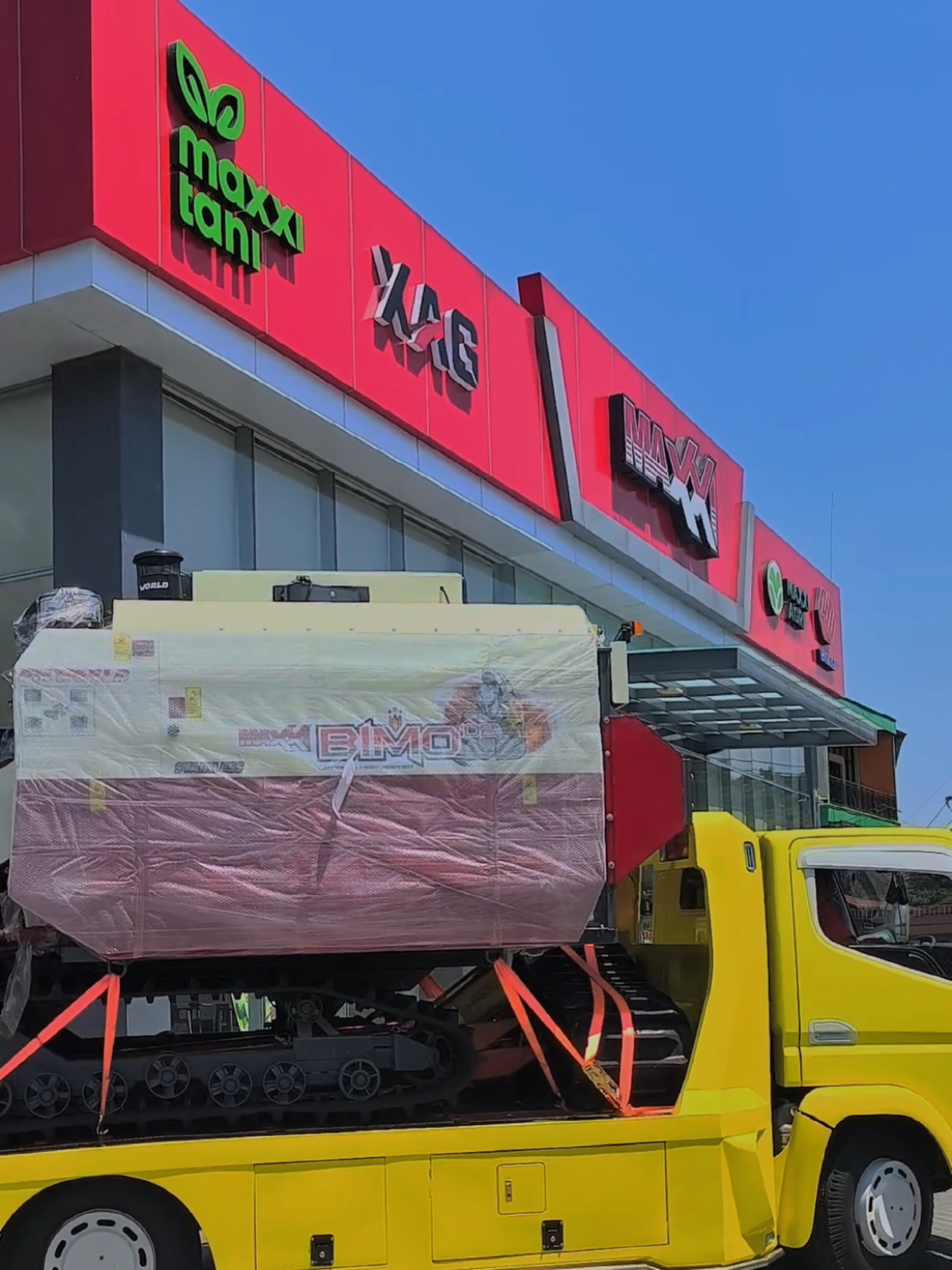 Madiun 🚀🚀🚀 ##bimo102ss #combineharvester #maxxingawi #mekanisasipertanian #petanimuda 