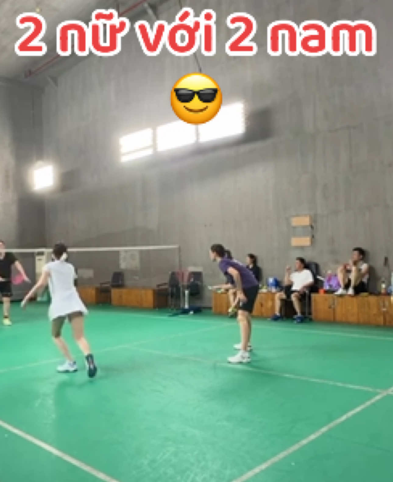 Nữ đập tốt quá 👍👍👍 #caulongtrungquoc #caulong #mecaulong 