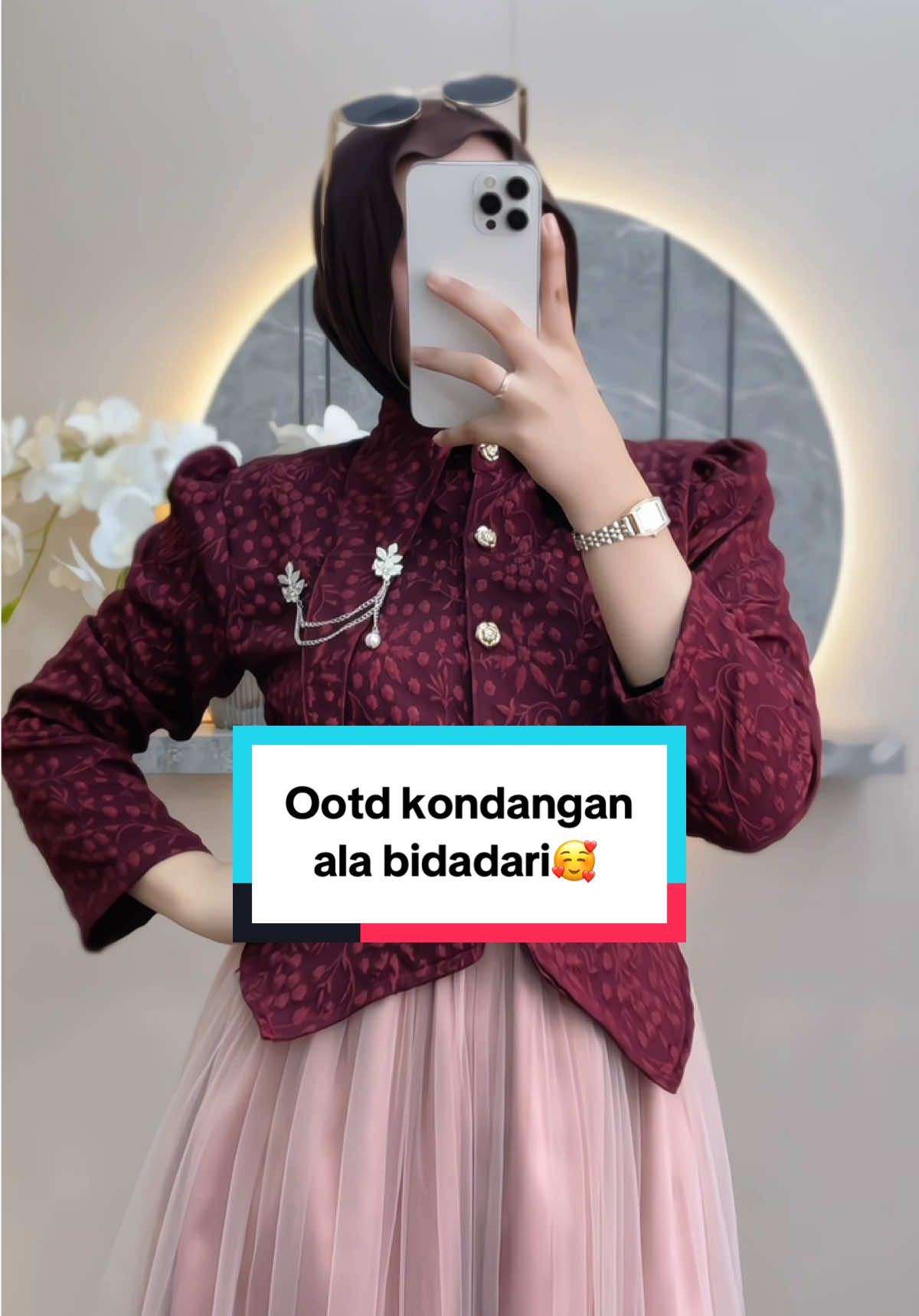 Kalau ke kondangan bikin salfok orang kalau pakai one set varetta ini🥰😍#promoseruweekend #virall #casualoutfits #ootdhijab #ayucitrafashion #kondangan #ootdinspo #semogafyp #tiktokvirall 