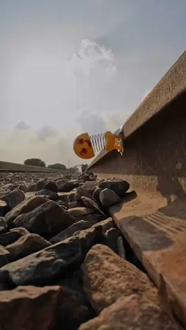 Ye sab kam kiyay aik sal pehlay 😂  #trains #dontunderreviewmyvideo #trainsandfoodwithhaseeb #trainswithhaseeb #fyp 