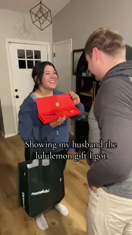 @lululemon ❤️❤️  😂 this is his fault really  ❤️❤️  #lululemon #lululemoncreator #lululemonaddict #lululemonmembership #lululemongift 