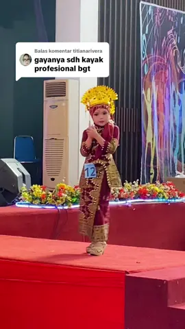 Membalas @titianarivera model anak #fashion show#lovena #fyp #viral 