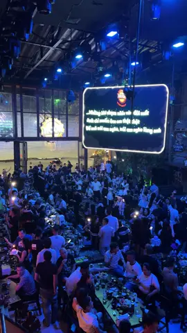 Nay trời mưa gió ghé #hookbeergarden luyện thanh thôi nhỉ #beergarden #hue #hook 