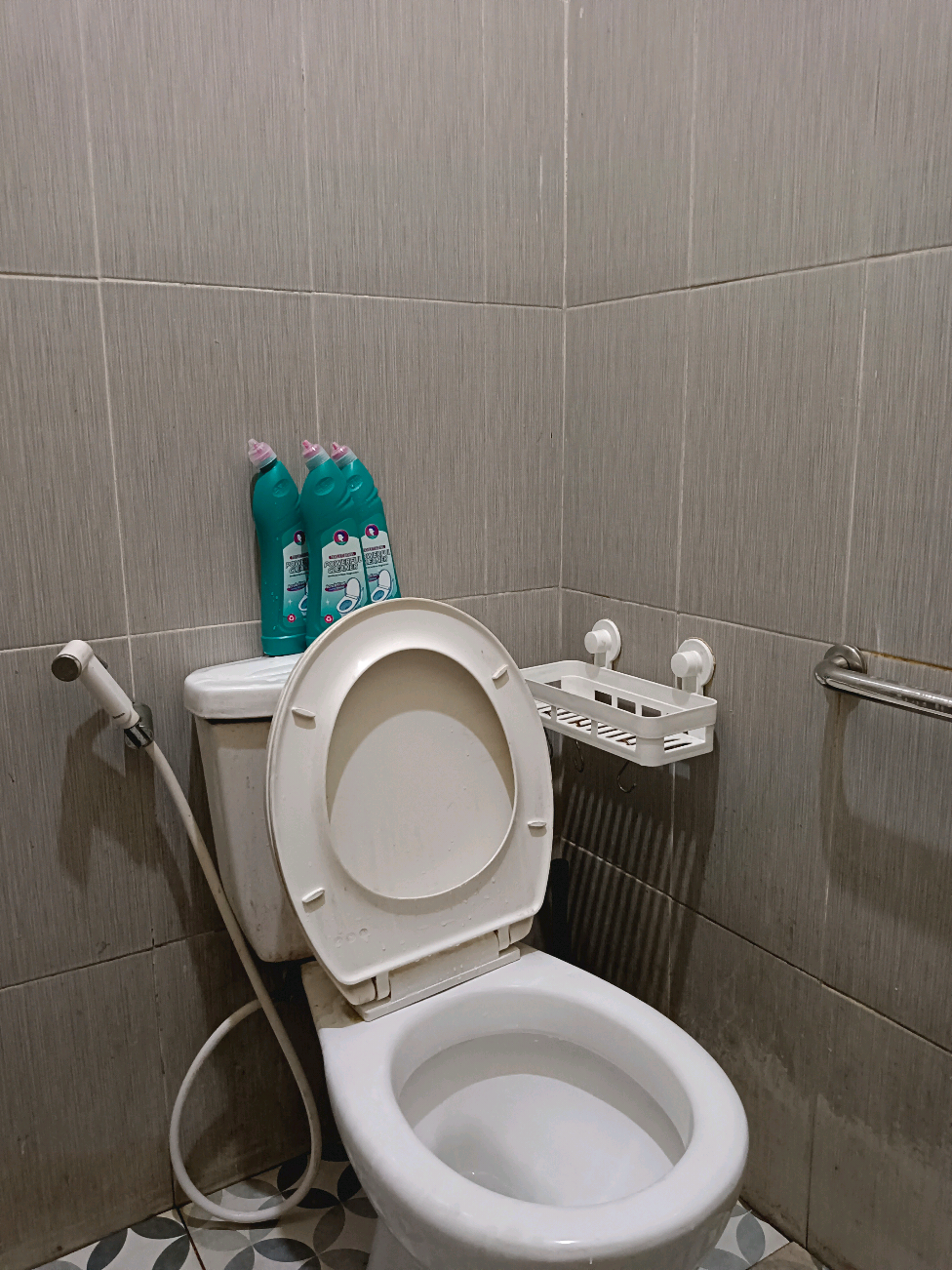 definisi effortless banget bersihin kamar mandi pakai Logeski @logeski.id.shop 