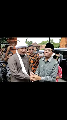 apabila butuh bantuan jangan pernah ragu-ragu menghubungi kang ujang!  #fyppppppppppppppppppppppp #ujangbustomi #fouryoupage #viralvideo #lewatberanda 