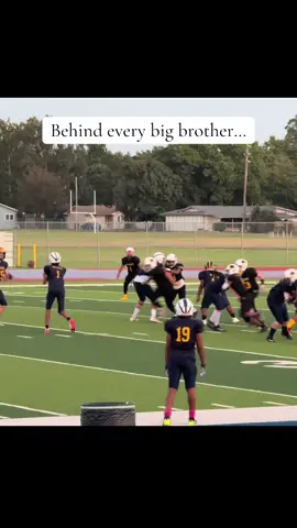 Out here supporting two numbers this season. #51 and #14… #foryoupage #footballmom 