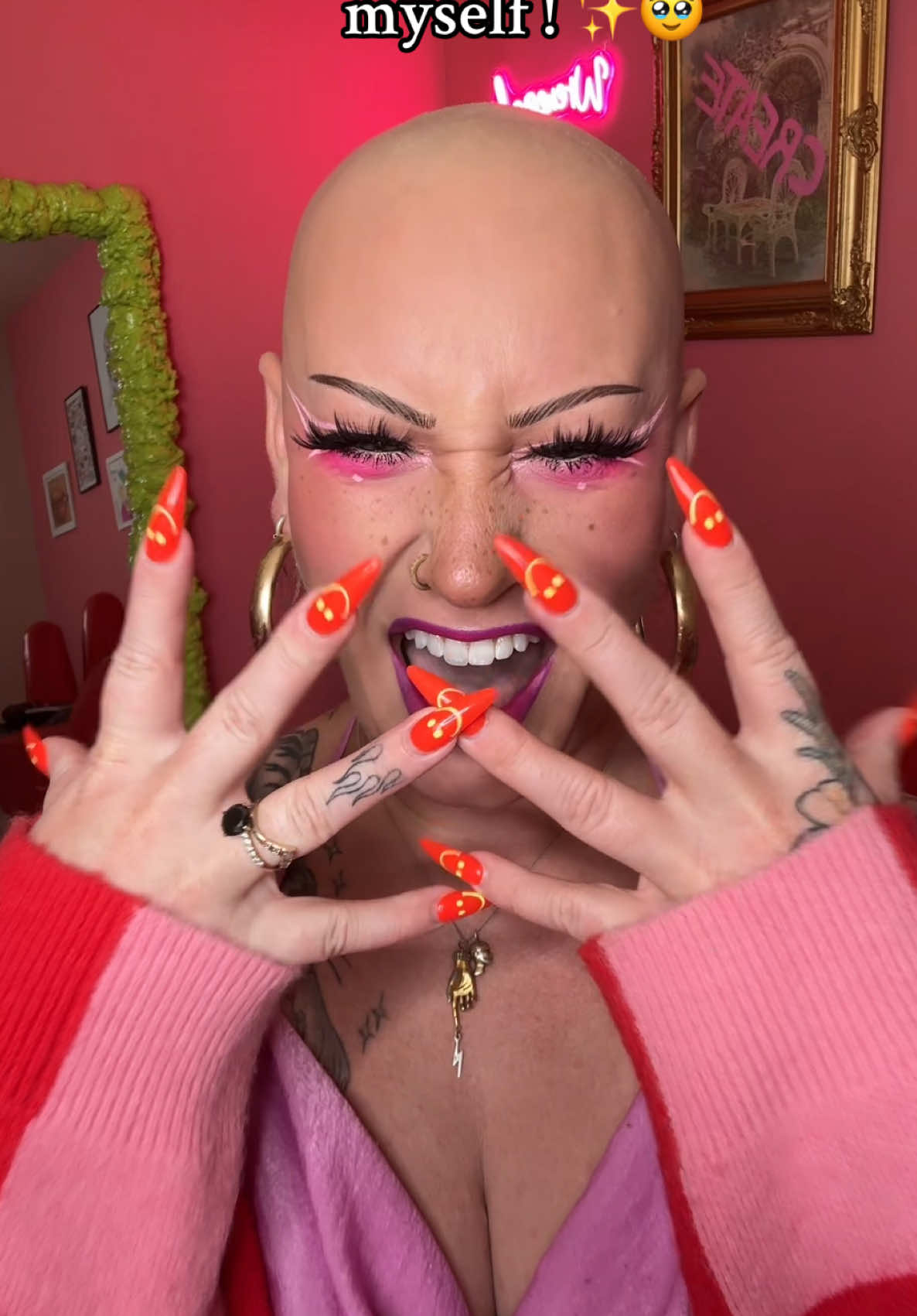 🥹 wouldn’t be me without the weirdness! 🫶💘 #alopecia #alopeciaawareness #makeup #makeuptutorial #transition 