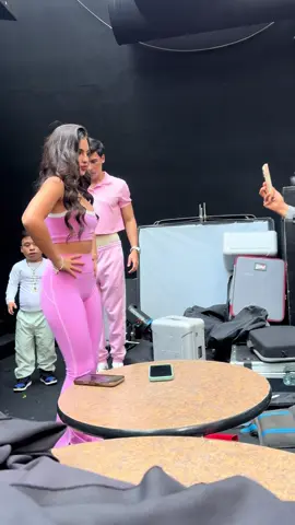 @Abel Saenz R. @LA DIVAZA @Nick✨ como lo muevelouu, que TikTok se hará más viral el que grabaron ellos o el que les grabó el tío JAISAN 😎🤪 #SENS #fyp #cdmx #foryoupage #foruyou 