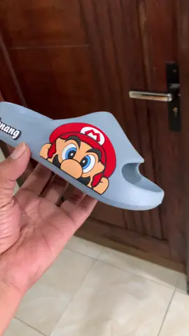 Sandal anak bahan empuk dengan gambar Mario #sandalanak #sendal #sandalmurah 