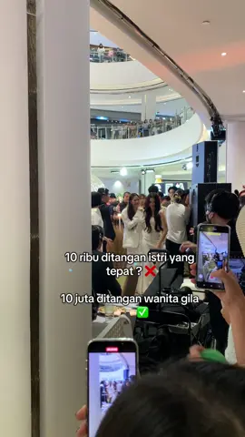 Pantes masih pontang panting menabung sampe sekarang , soalnya aku gak tepat 🥰yang belum nikah jangan buru buru nikah deh nabung buat nyenengin diri sendiri dulu juga enak 😍#thaienthu #namtanfilm #aouboom #markpakin #chokunz_jkz 