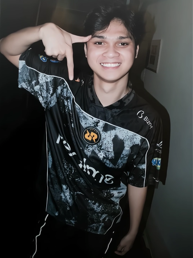 Rinzzz.. • • #rrqrinz  cr:@prstdap