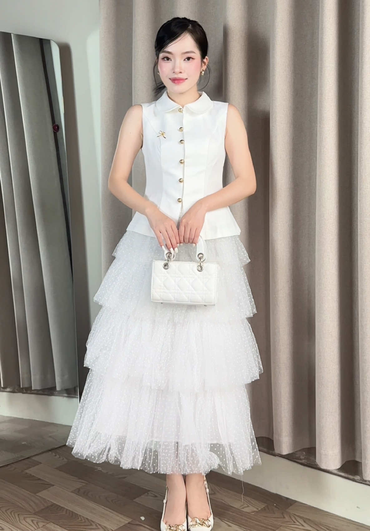 Nó cứ phải gọi là cỡ này ha #phuongchanhsa #vayditiec #vaydicuoi #setvayxinh #twentyfive 