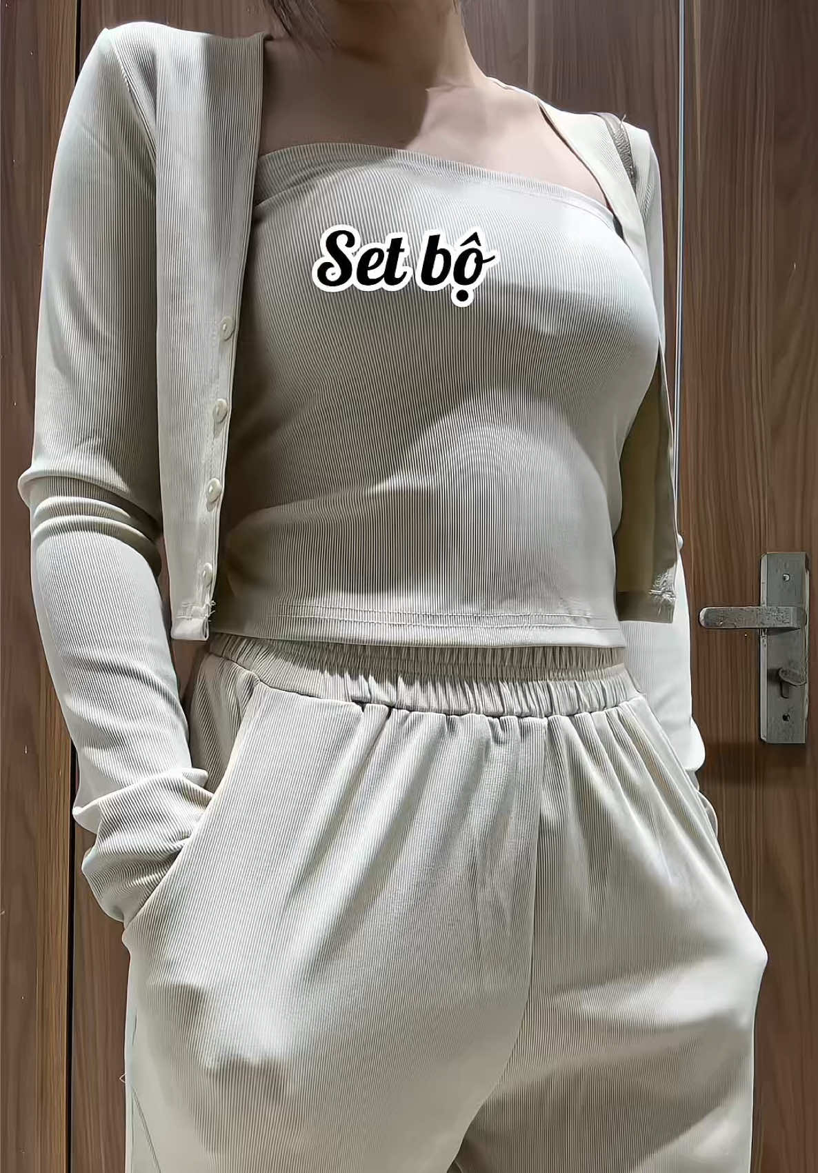 Hnao kh biết mặc gì cứ cả set là dễ nhất hehe #viral #TikTokFashion #setbo #setxinh #vitmacgi68 