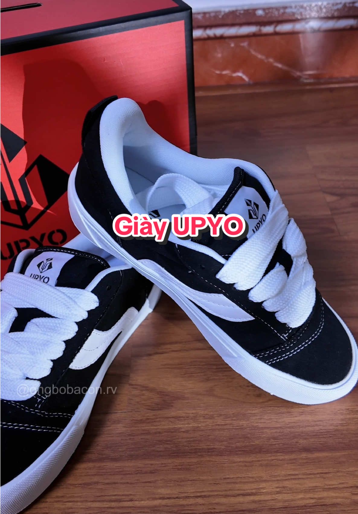 Tìm được đôi giày vừa đẹp, vừa tiện đi lên chân cực kì sướng #ongbobaconreview #UPYO #giayUPYO 