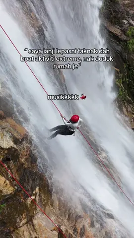 ketua cakap betul ni taktipu ,tolonglah percaya 😩 #extremesports #aktivitilasak #spiderwoman #waterabseiling #tawanladies @tawanladiesoutdoor 