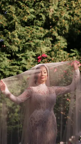 Timeless elegance #dreamwedding #bridaldress #luxurywedding #florentinegardens @Florentine Gardens @Premier Events 