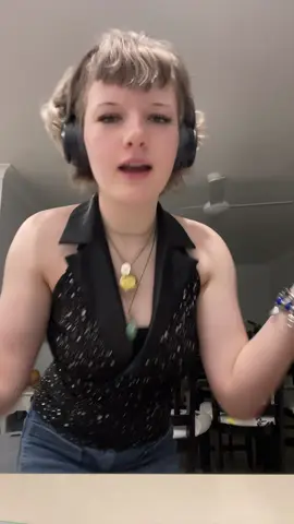 Fit check and or drafts #mauiwowie #trends #fitcheck #OOTD