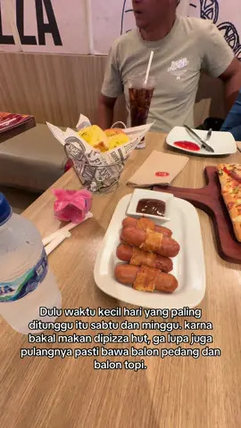 Ga lupa jg sama balon guguknya huhuuu🥹🫂🩷 #fyp #keluargabahagia #pizzahut 