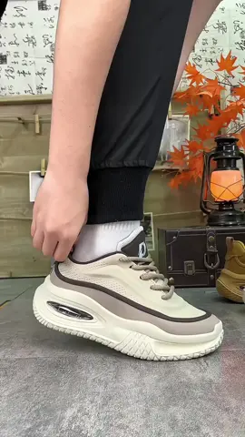 Kasut sangat berkualiti, ringan dan selesa dipakai 🔥#fyp #kasutmurah #kasutviral #sneakers #OOTD 