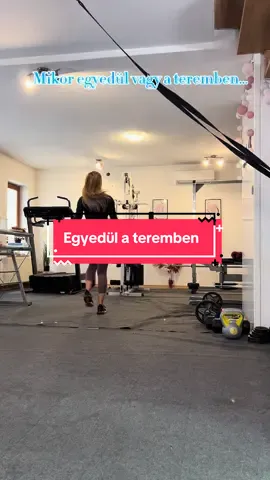 Hiába van saját stúdióm, még én sem tudok mindig egyedül lenni 😂 #personaltrainer #personaltrainerlife #GymTok 