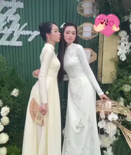 2 hoa hậu nhà Sen Vàng trong lễ nạp tài Đỗ Thị Hà#vietvuong #doha 