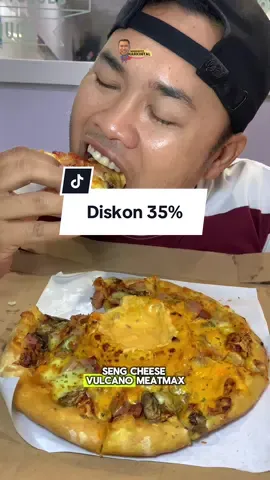 DOMINOS PIZZA emang ada aja gebrakan barunya.   Salah satu nya ya ini CHEESE VOLCANO MEATMAX iki.  #nexent #nexentertainment #promoseruweekend #pizzavolcano #kulinernganjuk @Domino’s @Domino’s Pizza 
