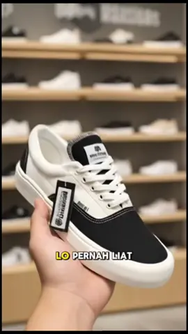 Brick Mansions - Athena White Black Sepatu Sneakers Casual Pria Wanita #berandatiktok #sneakers #sepatu 