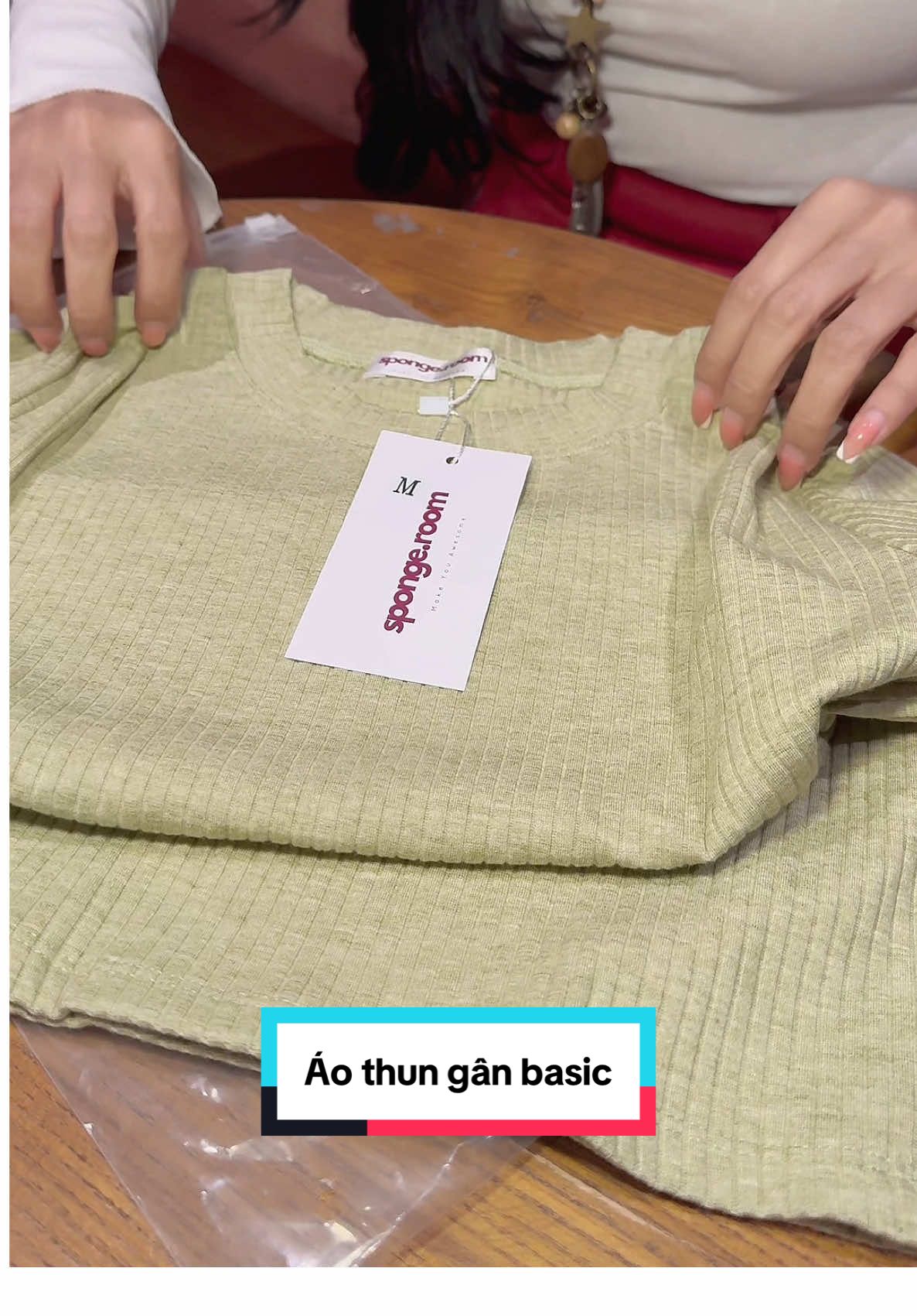 Áo thun basic dễ mang nhiều màu #aothun #aothunbasic #quanao #thoitrang #xuhuong 