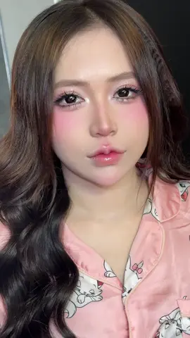 Mê nhạc này qé #xuhuongtiktok #makeupbinhtan 