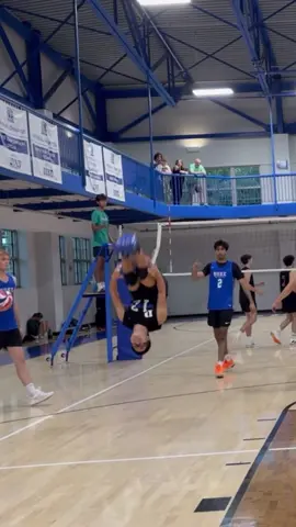 New year? Same shenanigans. #volleyball #fyp #haikyuu #volleyballworld #libero 