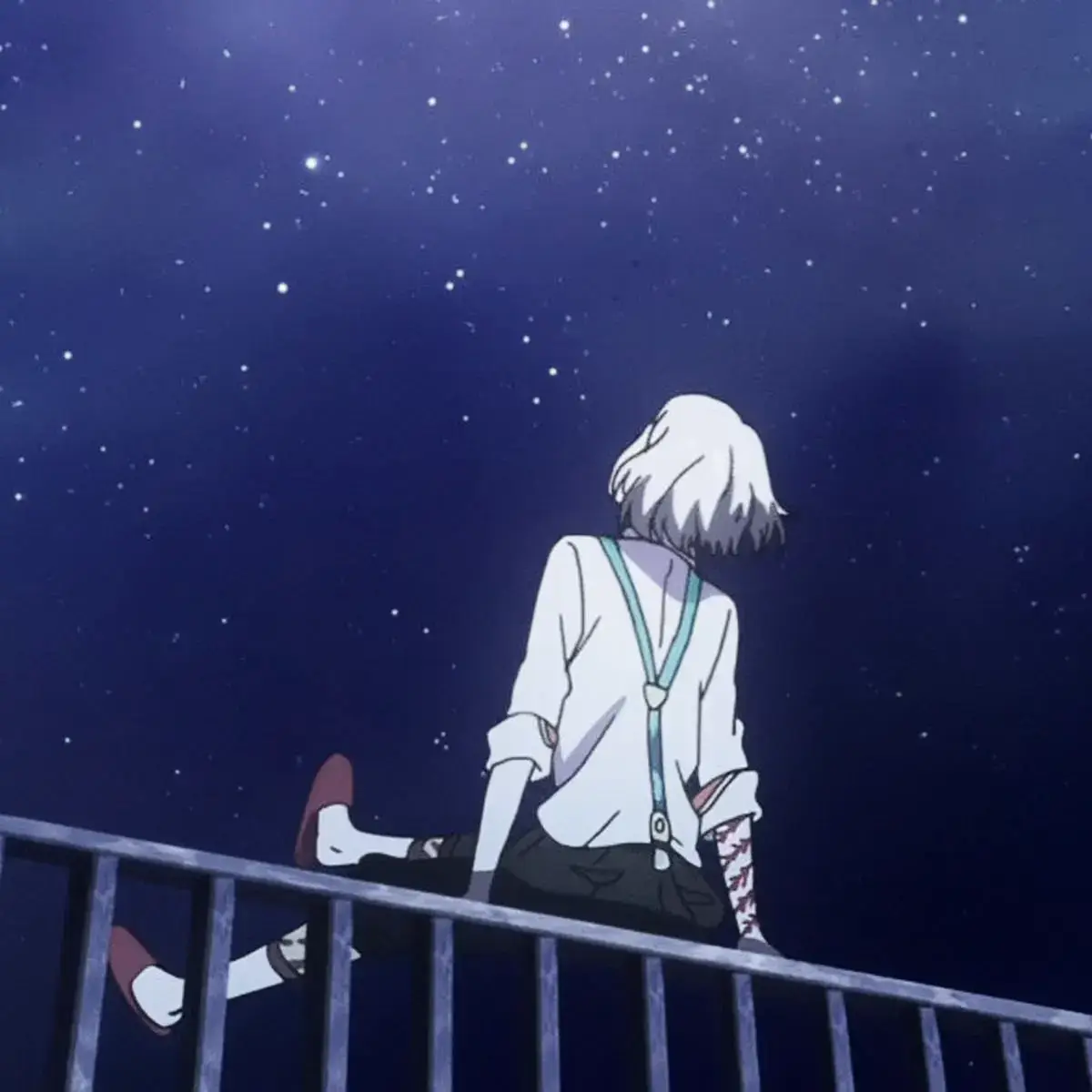 Cara Membuat Kue Nastar Sederhana.  1. Buat adonan terlebih dahulu. Siapkan loyang berbentuk persegi panjang dan olesan.  2. Kocok ⁴ butir kuning telur, gula halus, dan mentega dengan mixer hingga mengembang.  3. Masukkan keju parut ke dalam adonan. Adik merata dengan speed mixer rendah. 4. Masukkan tepung terigu dan vanilla.  5. Aduk hingga membentuk adonan yang bisa dibulatkan.  6. Bulatan kue dengan tanganmu.  7. Pilihkan adonan kue, kemudian masukkan selai ke tengah adonan kue. Buat bulatan.  8. Potong kismis dan letakan sepotong kismis di atas kue.  9. Oleskan permukaan kue dengan kuning telur.  10. Pastikan oven sudah dipanaskan sebelum memasukkan kue nastar.  11. Panggang kue nastar dalam oven selama 30 menit dengan api atas bawah dan suhu 150 derajat.  12. Setelah matang, keluarkan nastar dari oven.  13. Nastar siap di sajikan!  #mlbb #katakataanime  #foryou #sad #fypシ 