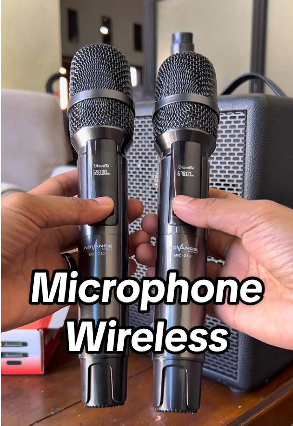 Profesional microphone wireless advance mic-210 . Karaoke dan hajatan libas #microphonewireless 