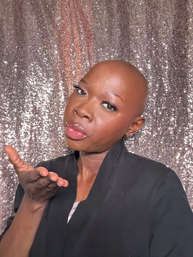 Did you watch the iconic @Victoria’s Secret Angels tonight? That fashion show was top tier 😍🔥 I created a look inspired by the models, you can shop products on My @sephora Storefront, link in bio 💕 @Estée Lauder Double Wear Foundation in 7N1 Deep Amber @LAWLESS Beauty Gloss in Daisette @Laura Mercier Lip Liner in 03 Brown Tulle & Setting Powder in Translucent Medium Deep @Westman-Atelier Eye Love You Kohl Pencil in Noir @NARS Cosmetics “Teased” Blush #fyp #vsangelmakeup #victoriassecretfashionshow #mysephorastorefront #baldbeauty 