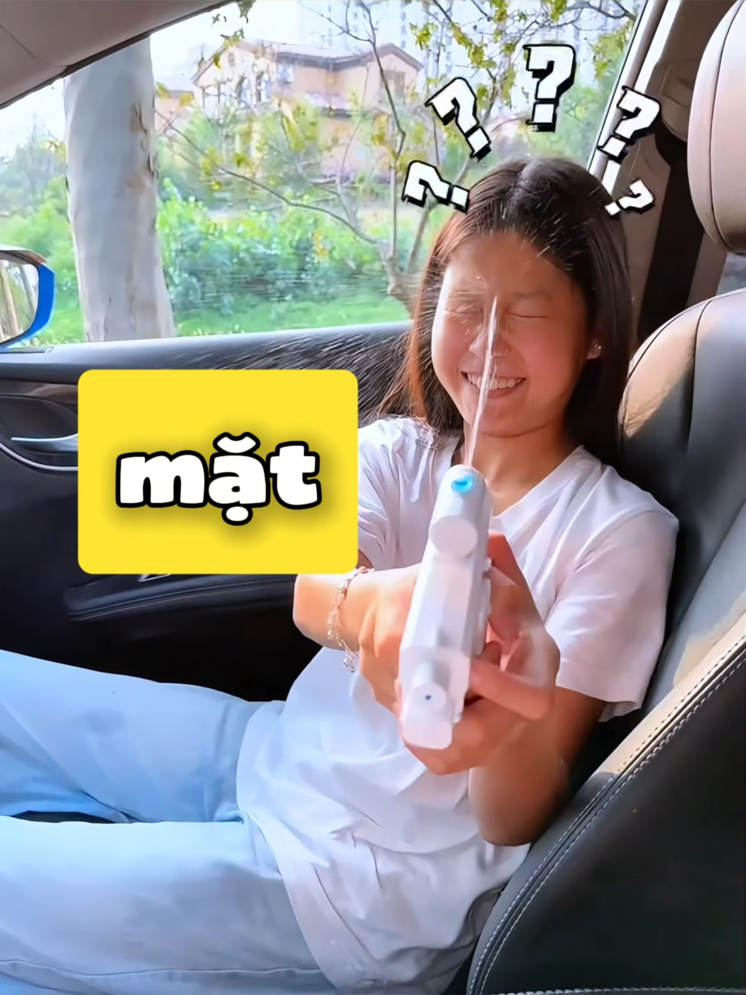 Đồ chơi súng nước nghịch ngợm, Súng nước PrankGun trò đùa cực giải trí !! #dochoi #dochoixastress #sungnuoc #sungnuocdochoi #prankgun