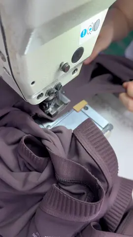 💥 Custom activewear. Build for brands. Design ✔️ Fabric ✔️ Production ✔️ Quality ✔️ From sketches to final shipment - we make your ideas real. Let's build your next best-seller.💪 #luckpanther #sportswearfactory #activewearmanufacturer #CustmSportswear #activewearproduction #fitnesswears #sportswearbrand #yogawearfactory #apprealmanufacturer #ActivewearSupplier #madeinchina 