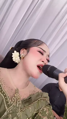 Tebak judul... #fyp  #vellarusdiana  #didikempot 