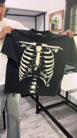 ระวังสินค้าปลอมด้วยนะครับ#legacy #เสื้อครอปผู้ชาย #silkscreen #เเบรนด์คนไทย 