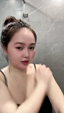 Tắm bột không những trắng mà còn nhả nắng nữa ! #goclamdep #skincare #trangda #chamsocda #choosebythie 