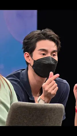 ปปกับเครื่องหัวน่ารักเป็นบ้าาา โหมดน้องแอร์ฟ้อดทำงาน 💗🥰 @fforcejs #fforce_ #GMMTVFANIVALxForceBook 